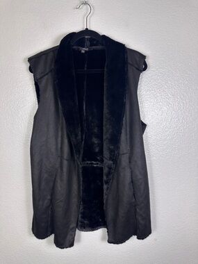 LIEB BASICS Women's Black Faux Fur Lined Sleeveless Open Vest Size EG